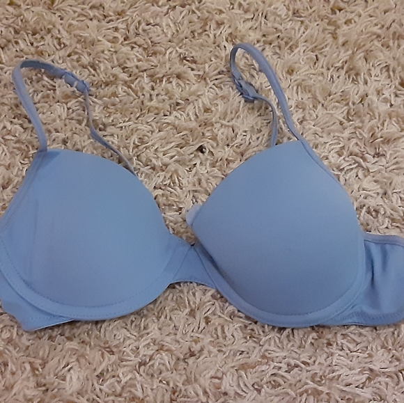 Bra - Picture 2 of 3